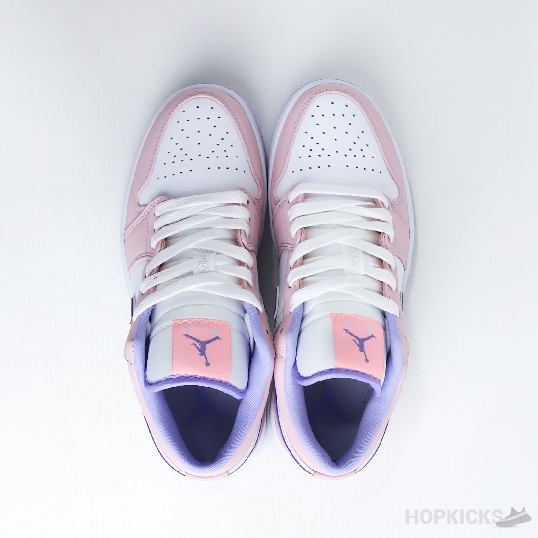 aj1 low se arctic punch
